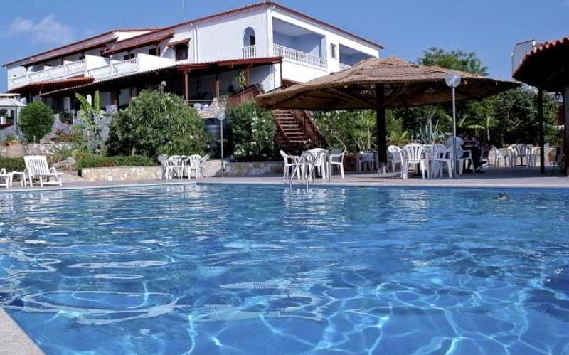 Hotel Navarone Petrochori  Extérieur photo