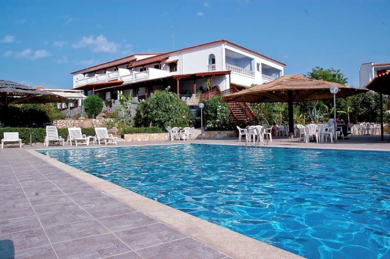 Hotel Navarone Petrochori  Extérieur photo